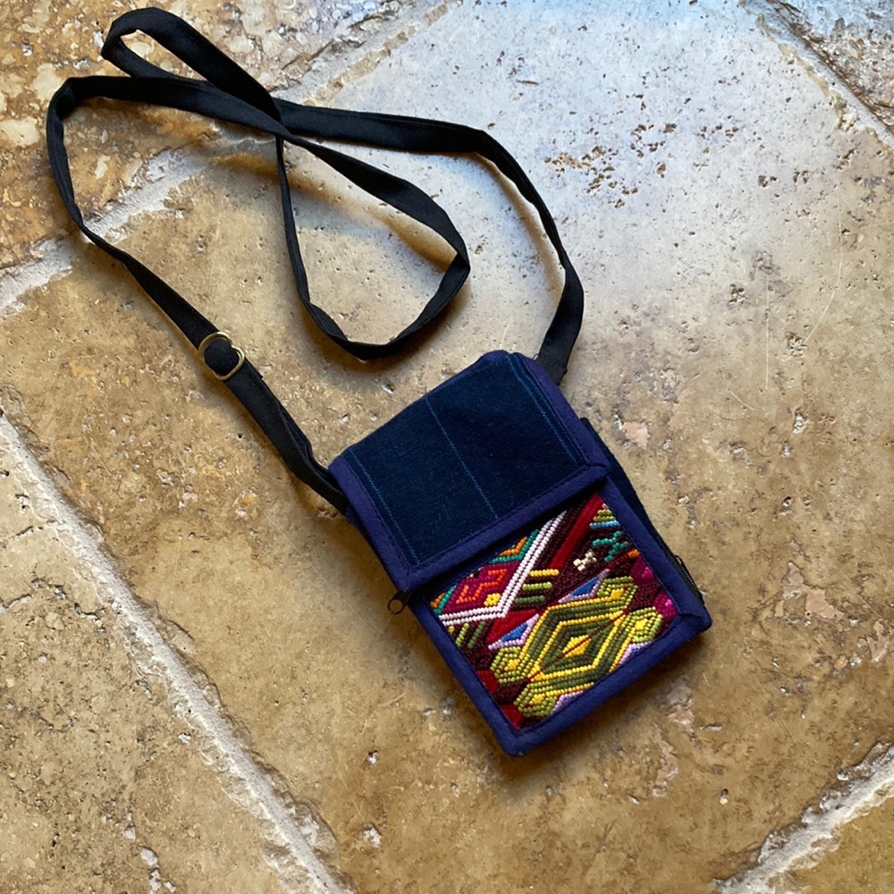 Embroidery purse wallet  new with adjustable strap - Picture 3 of 11